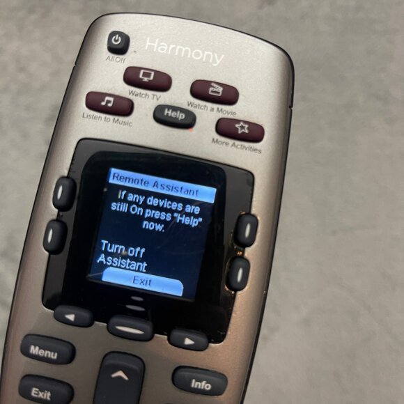 Logitech Harmony 650 Remote Control - Picture 2 of 6